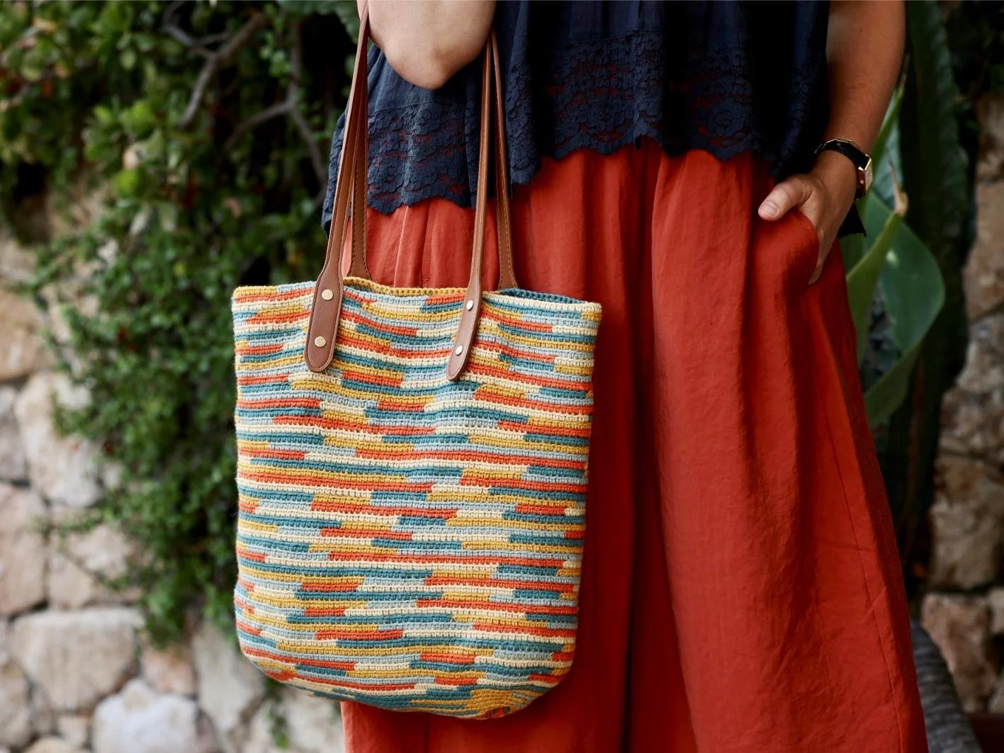 Method Tote Crochet Pattern — Two of Wands